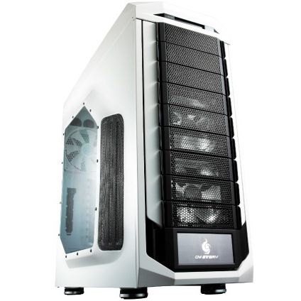 CM Storm Stryker Case is the new White CM Storm Trooper